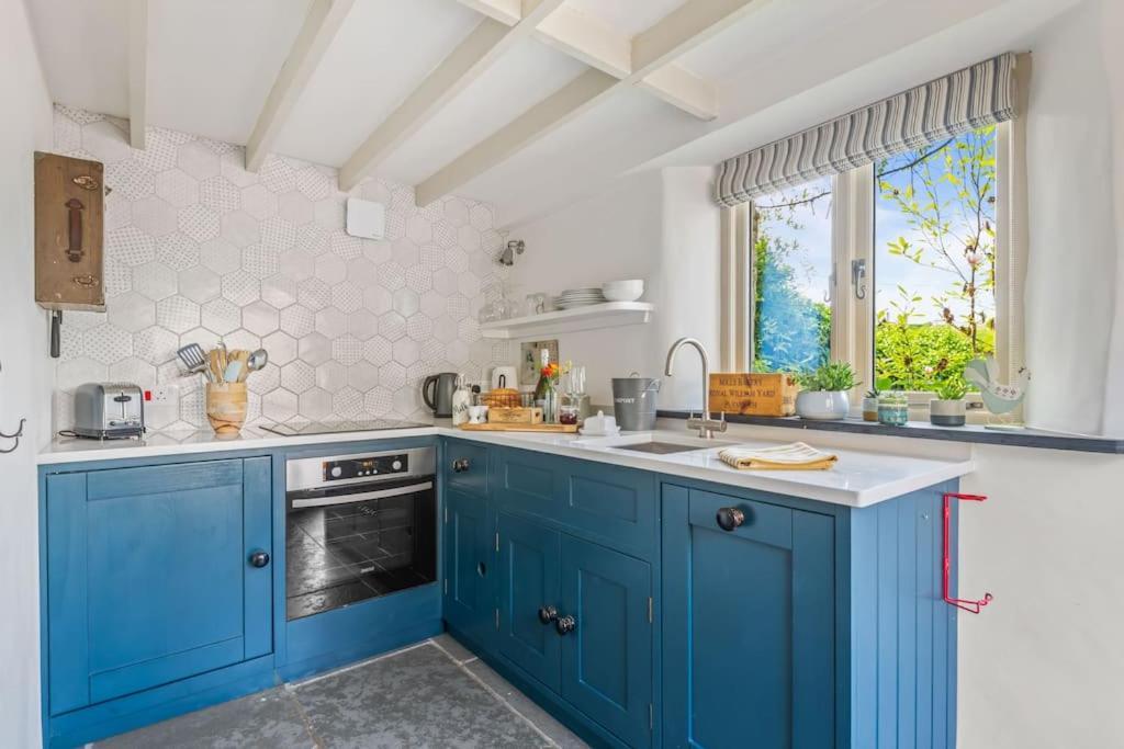 Luxury Self-Contained Cottage For Two With Hot Tub Staverton  Ngoại thất bức ảnh